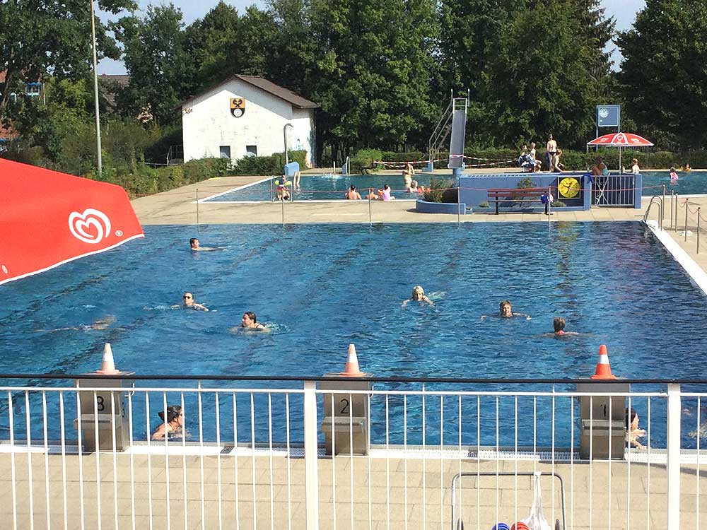 Gemeinde Stelle Schwimmbad